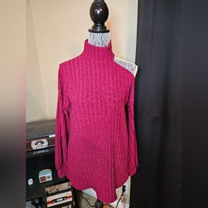 Mock Neck Cole shoulder